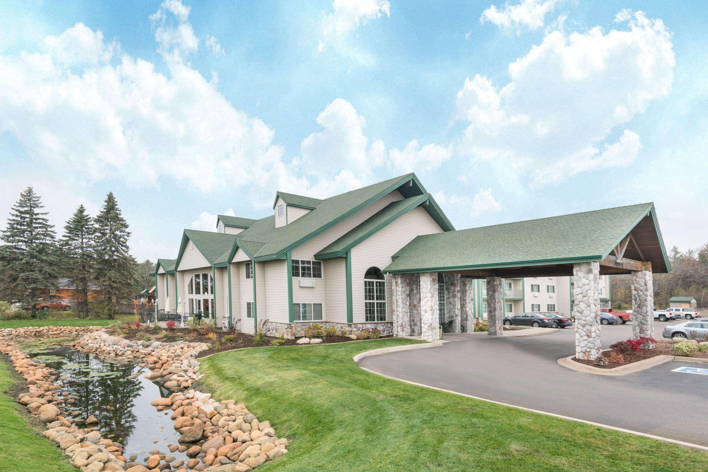 Baymont By Wyndham Baxter/Brainerd Area Hotel Luaran gambar